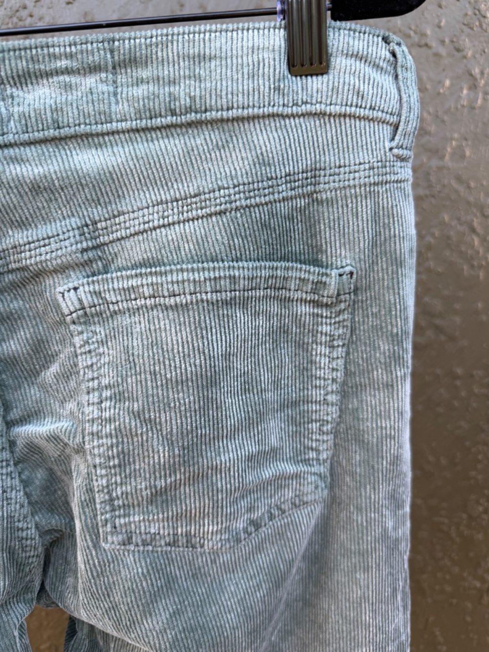 Unique Pilcro Sage green velvet corduroy studded flares size 28P - Picture 4 of 11